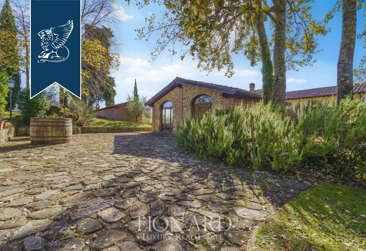 Ферма в Ареццо, Италия, 1 300 м² - фото 10