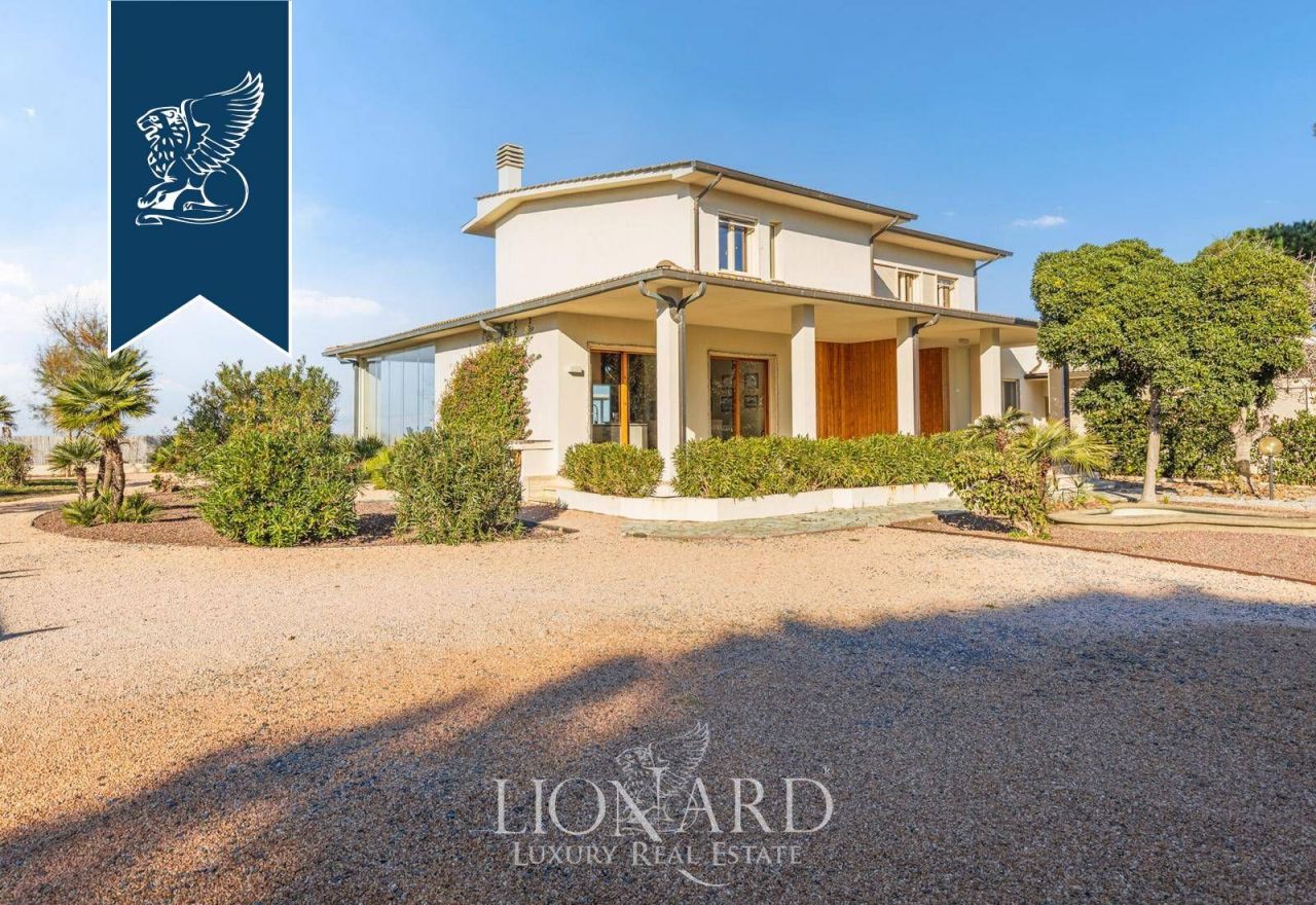 Вилла в Орбетелло, Италия, 600 м² - фото 11