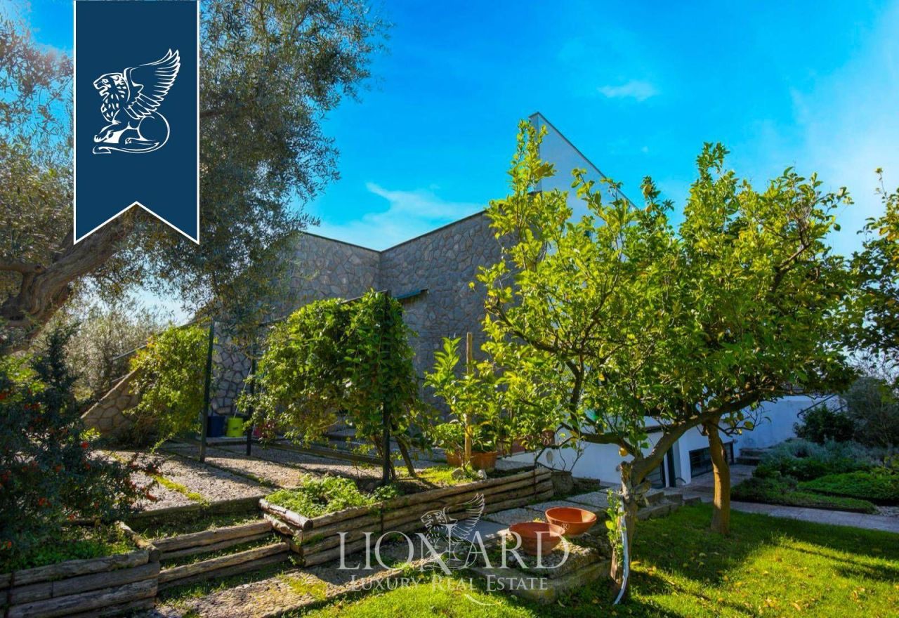 Вилла в Неаполе, Италия, 650 м² - фото 12