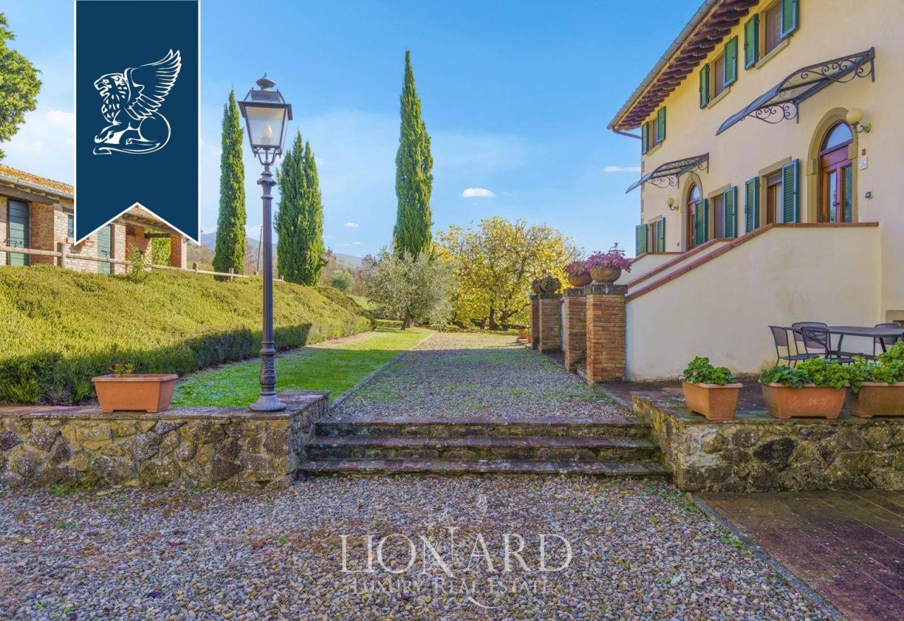 Ферма в Ареццо, Италия, 1 300 м² - фото 13