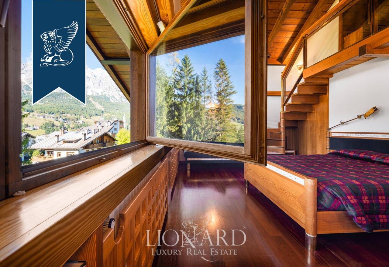 Вилла в Кортина Д'Ампеццо, Италия, 950 м² - фото 14