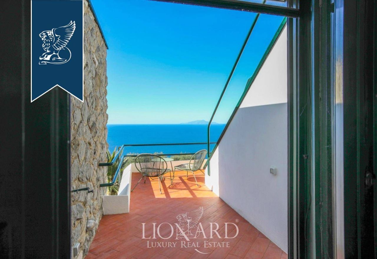 Вилла в Неаполе, Италия, 650 м² - фото 16