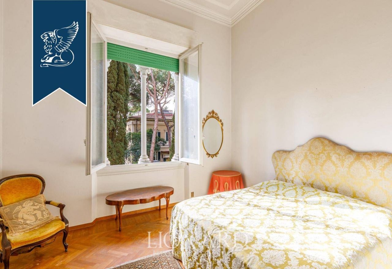 Вилла во Флоренции, Италия, 550 м² - фото 19