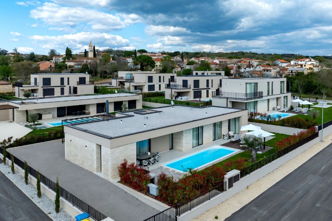 Вилла в Порече, Хорватия, 234 м² - фото 1