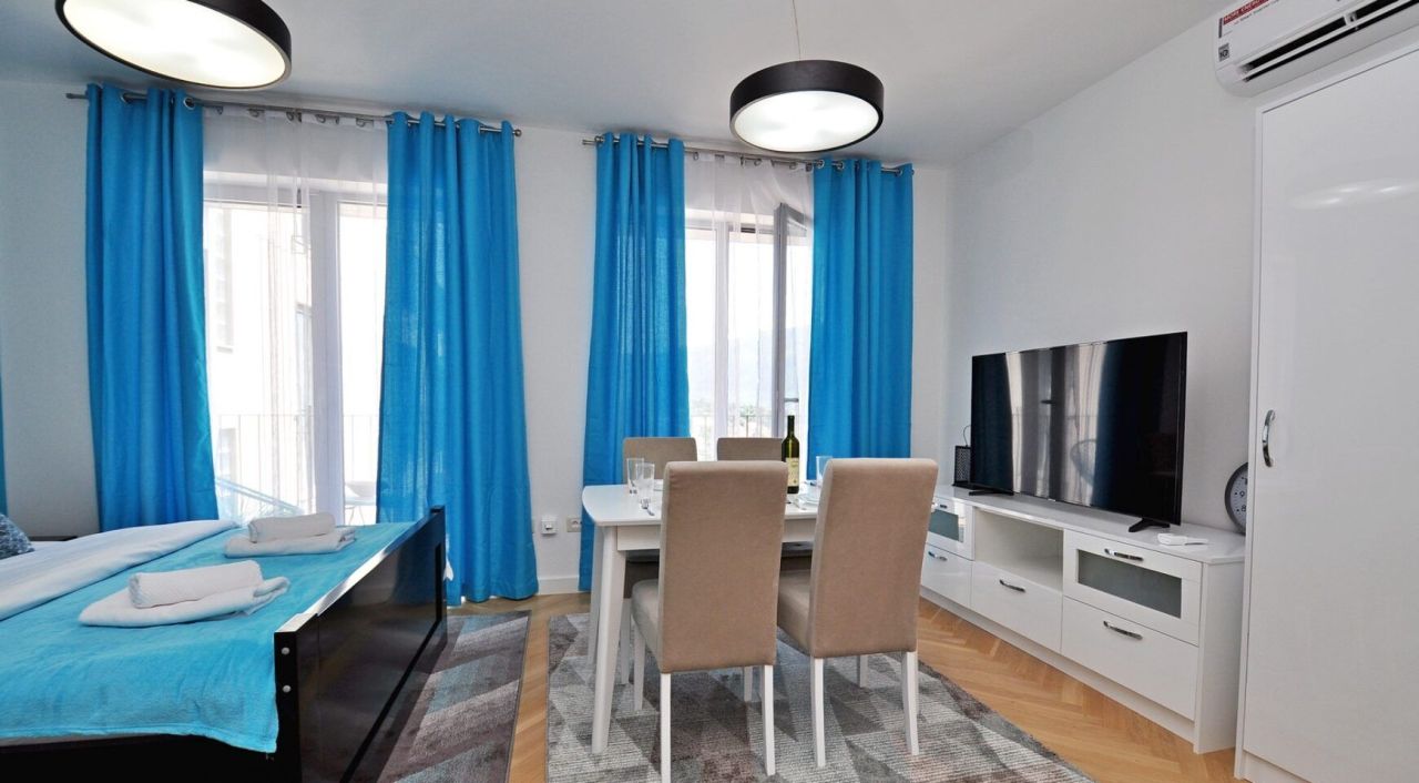 Студия в Доброте, Черногория, 38 м² - фото 2