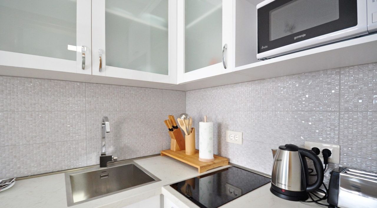 Студия в Доброте, Черногория, 38 м² - фото 10