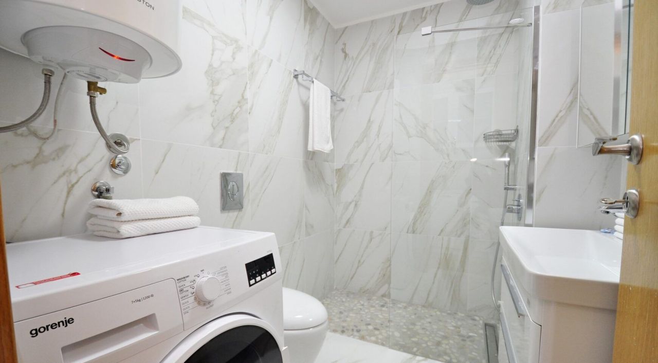 Студия в Доброте, Черногория, 38 м² - фото 11