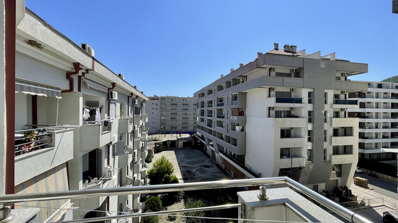 Квартира в Будве, Черногория, 45 м² - фото 15