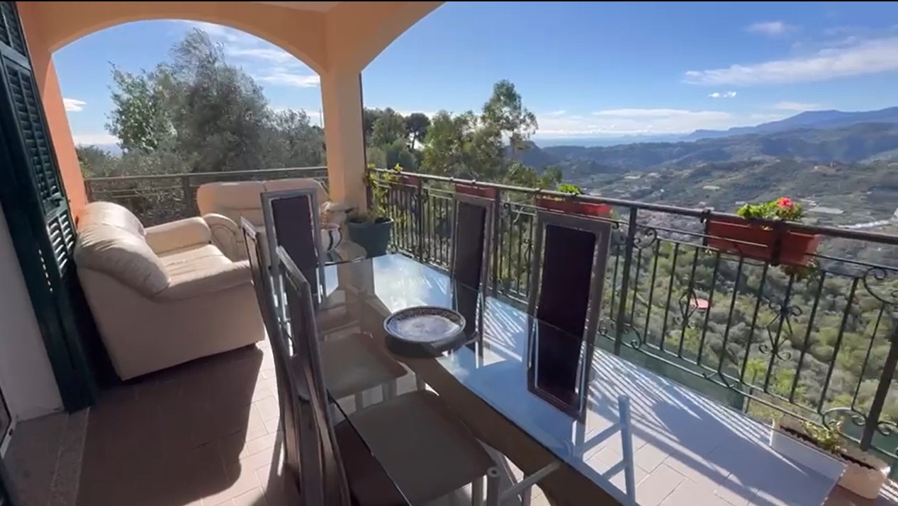 Вилла в Нови-Лигуре, Италия, 320 м² - фото 8