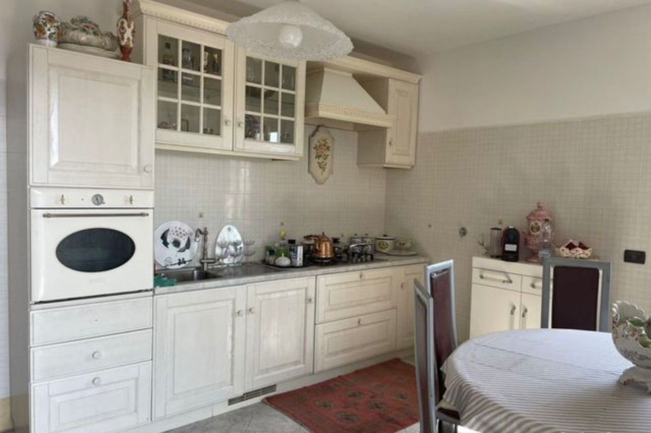 Вилла в Нови-Лигуре, Италия, 320 м² - фото 9