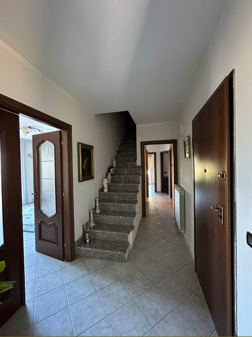 Вилла в Нови-Лигуре, Италия, 320 м² - фото 14