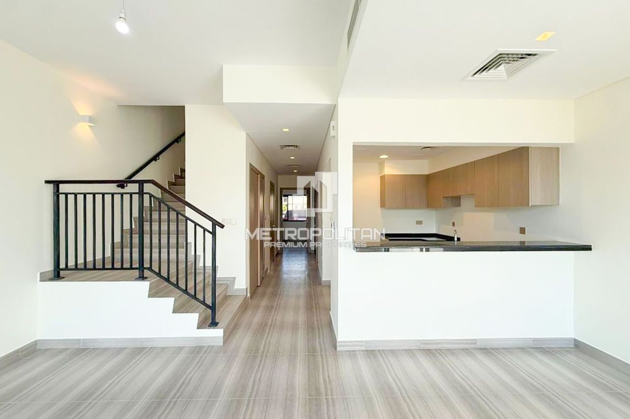 Таунхаус в Дубае, ОАЭ, 150 м² - фото 2