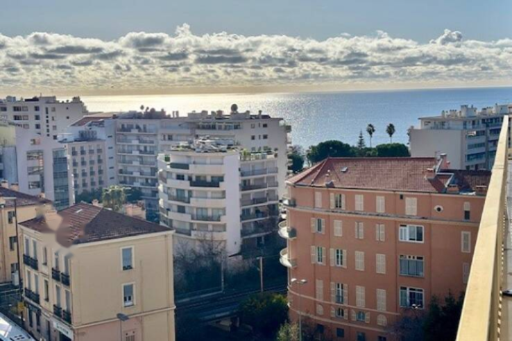 Квартира в Каннах, Франция, 25 м² - фото 1