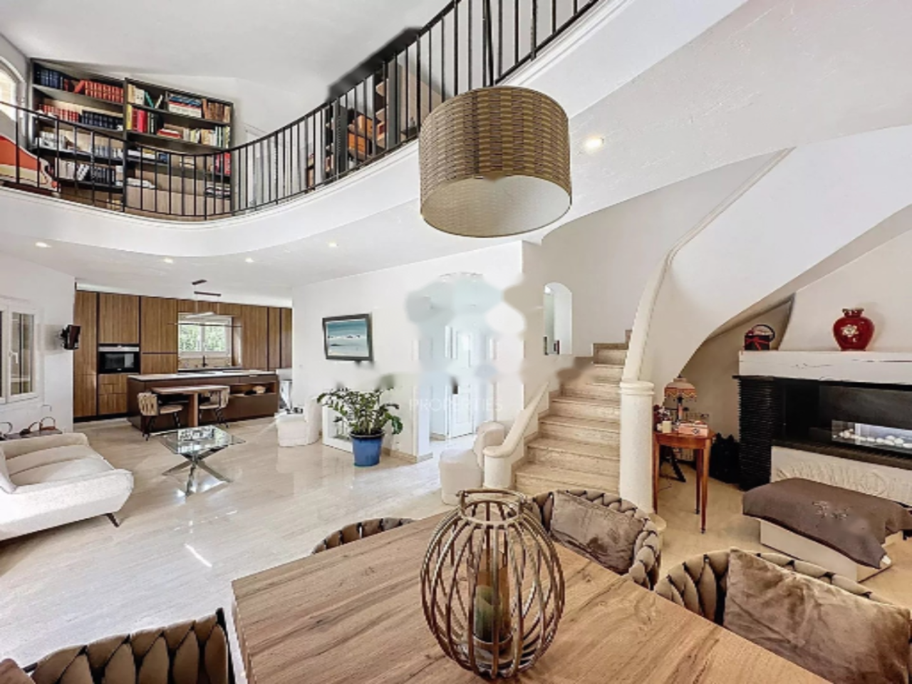 Квартира в Каннах, Франция, 176 м² - фото 2