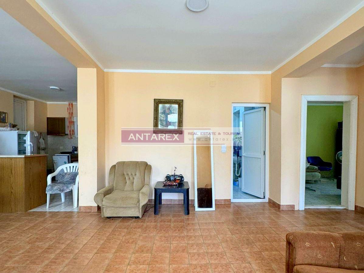 Вилла в Сутоморе, Черногория, 242 м² - фото 3