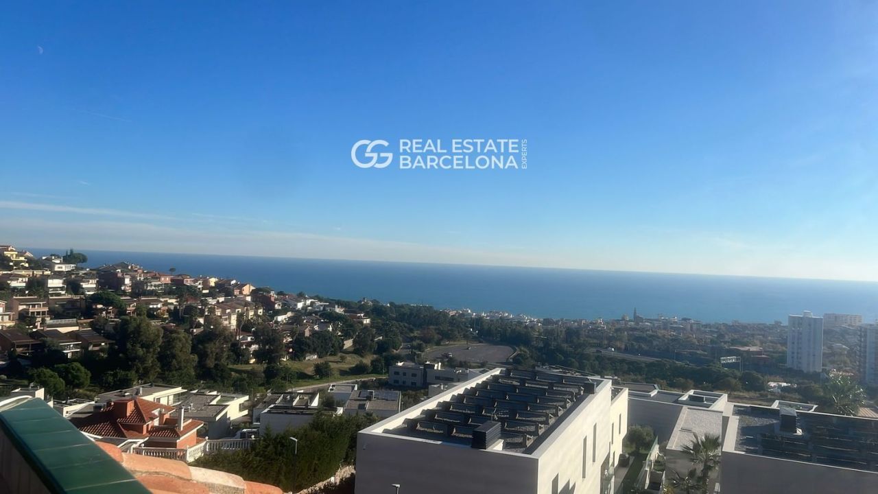 Земля в Барселоне, Испания, 3 м² - фото 4