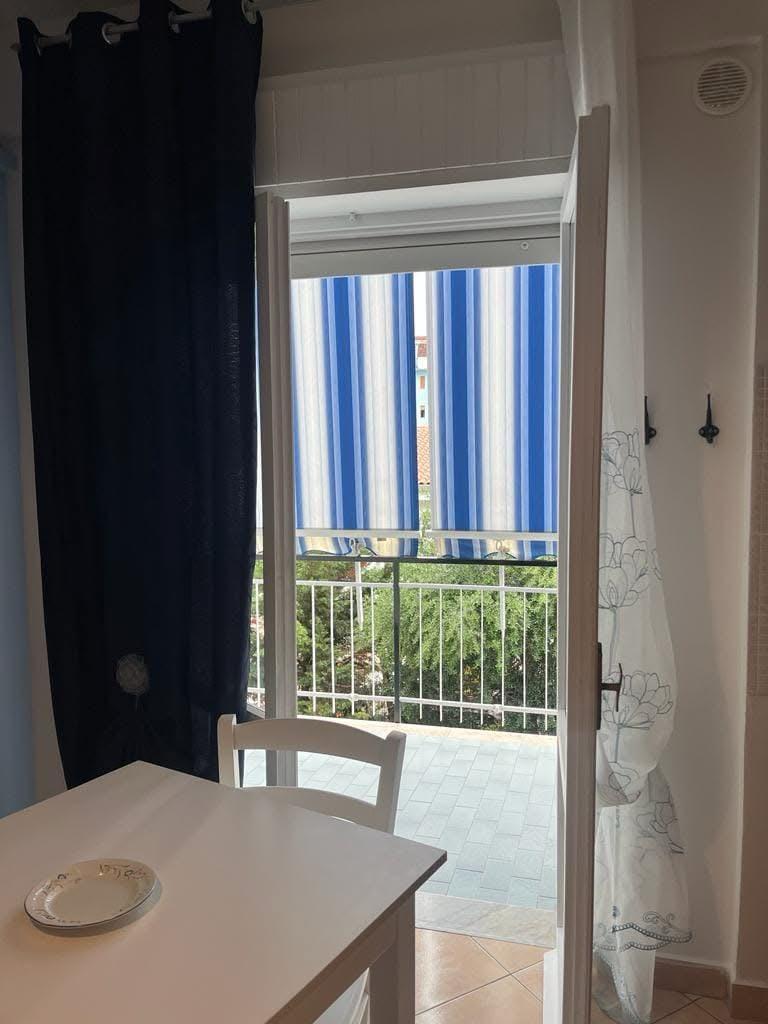 Квартира в Скалее, Италия, 45 м² - фото 12