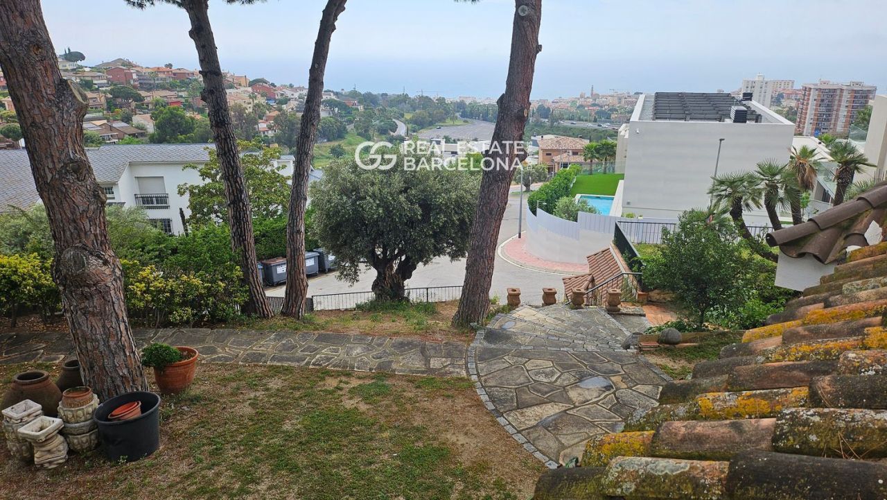 Земля в Барселоне, Испания, 3 м² - фото 18