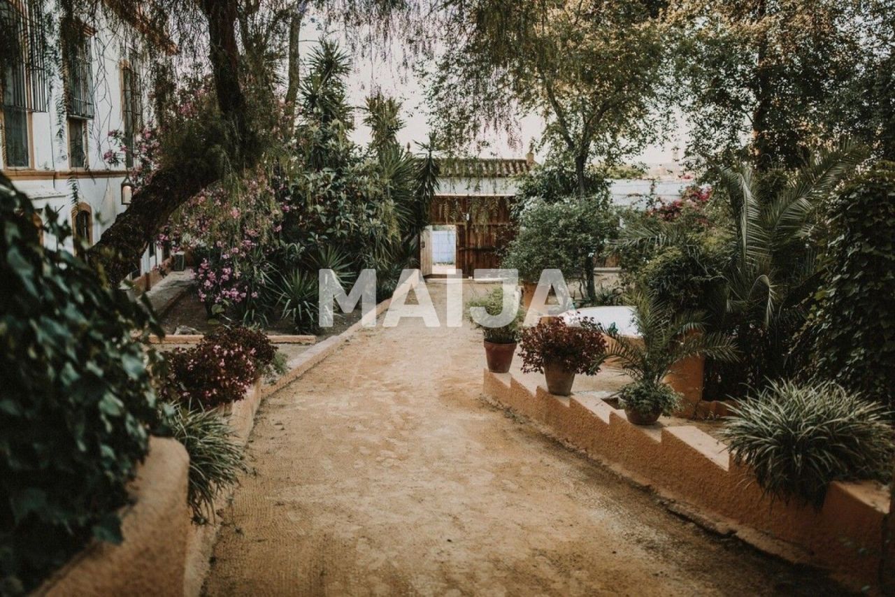 Дом в Севилье, Испания, 1 416 м² - фото 10