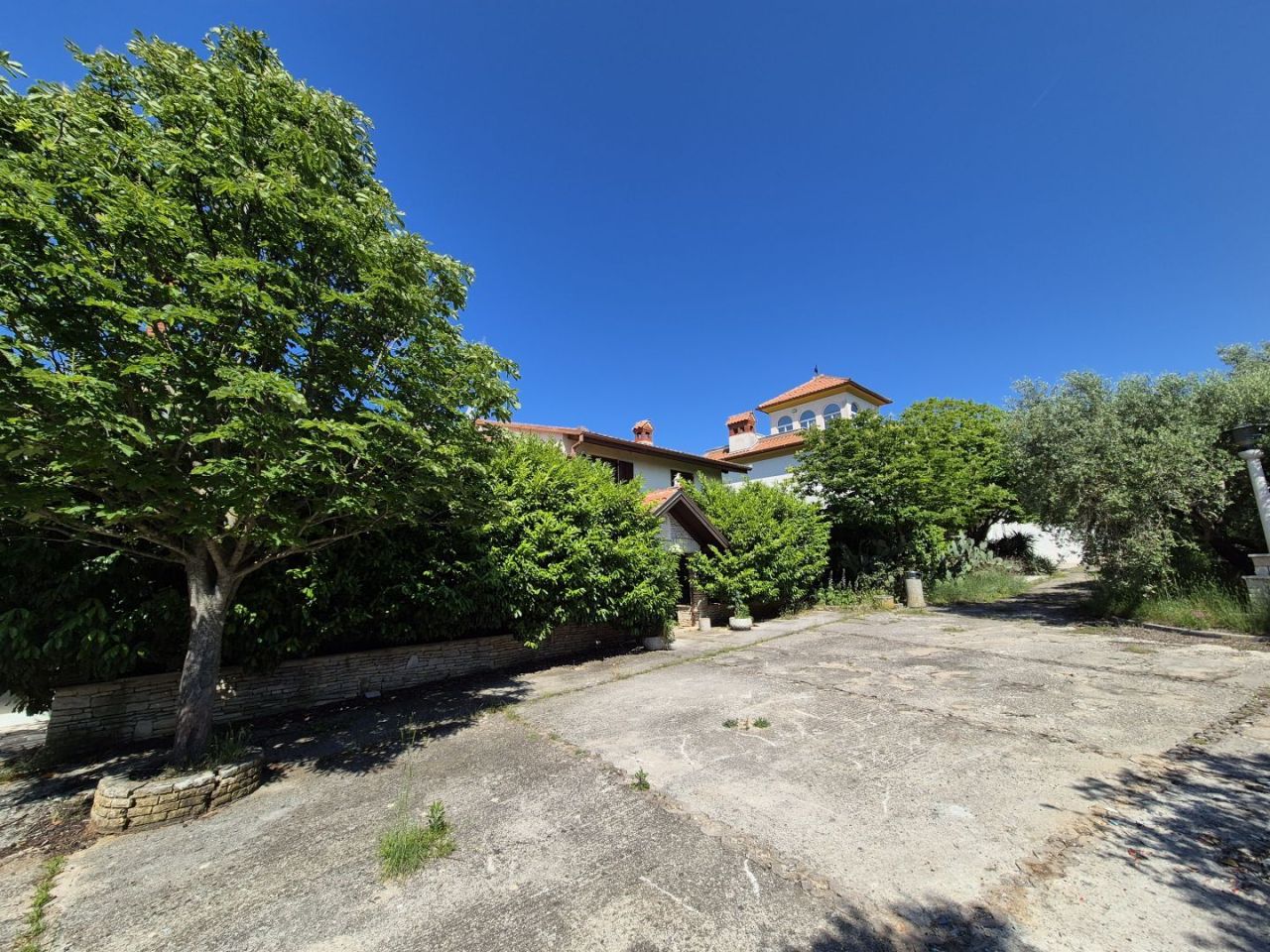 Отель, гостиница в Помере, Хорватия, 320 м² - фото 1