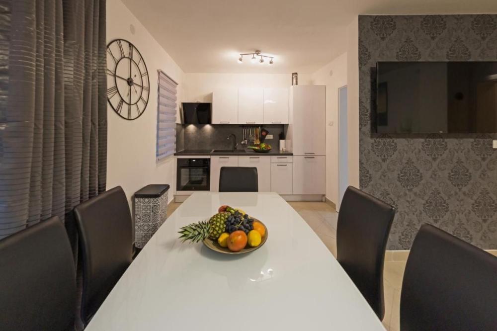 Вилла в Карлобаге, Хорватия, 280 м² - фото 17