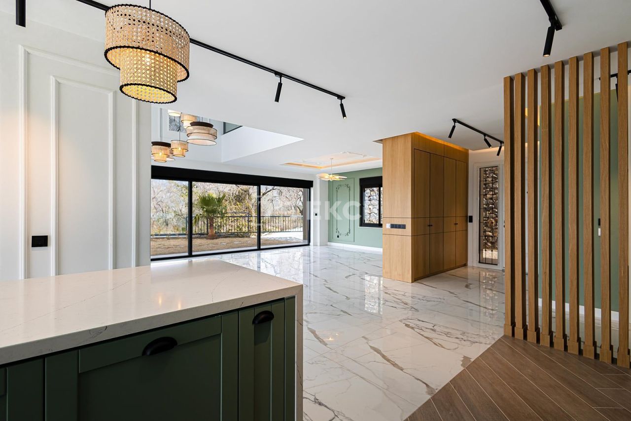 Вилла в Алании, Турция, 272 м² - фото 15