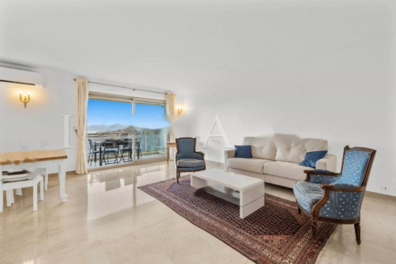 Квартира в Каннах, Франция, 104 м² - фото 1