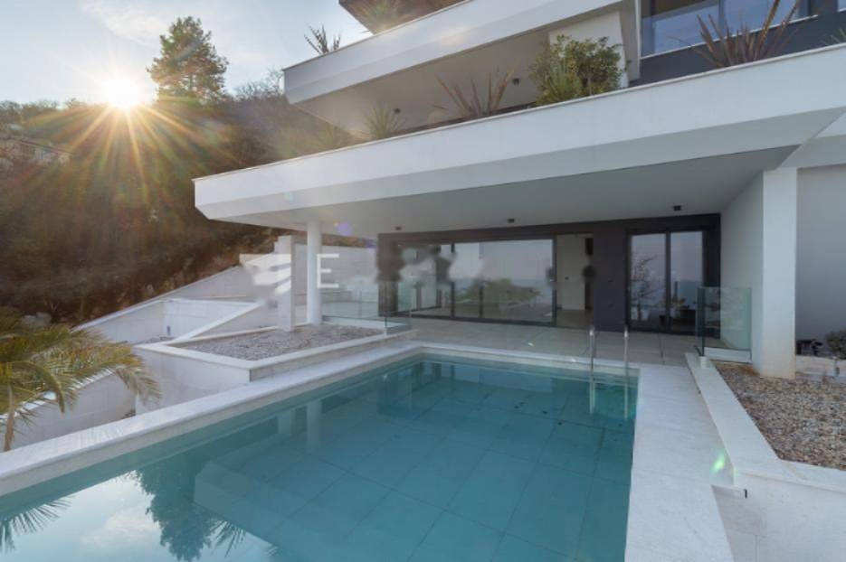 Квартира в Опатии, Хорватия, 212 м² - фото 1