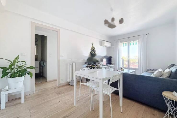 Квартира в Каннах, Франция, 46 м² - фото 1