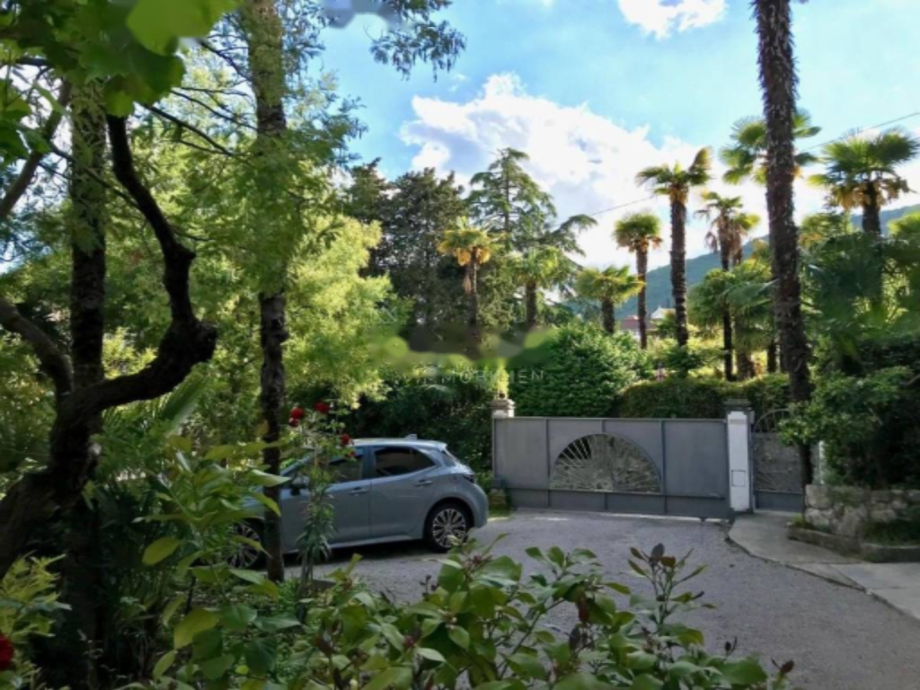 Дом в Опатии, Хорватия, 205 м² - фото 1