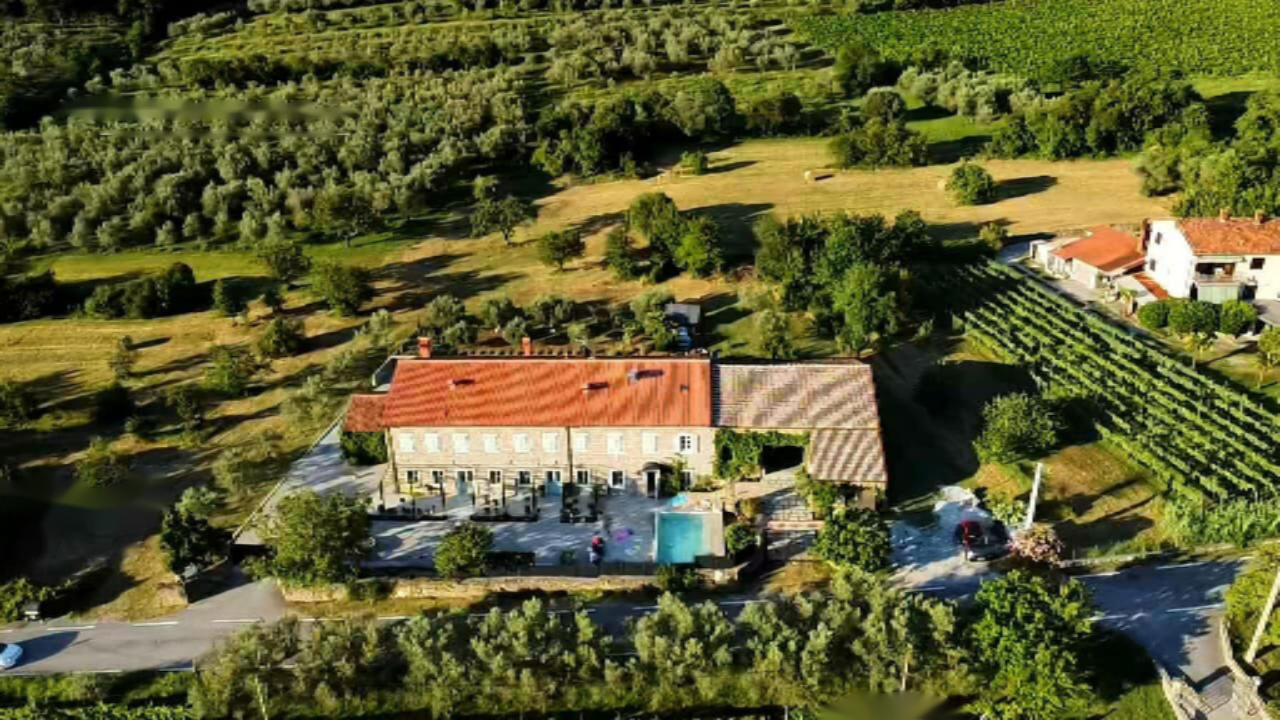 Дом в Копере, Словения, 677 м² - фото 2