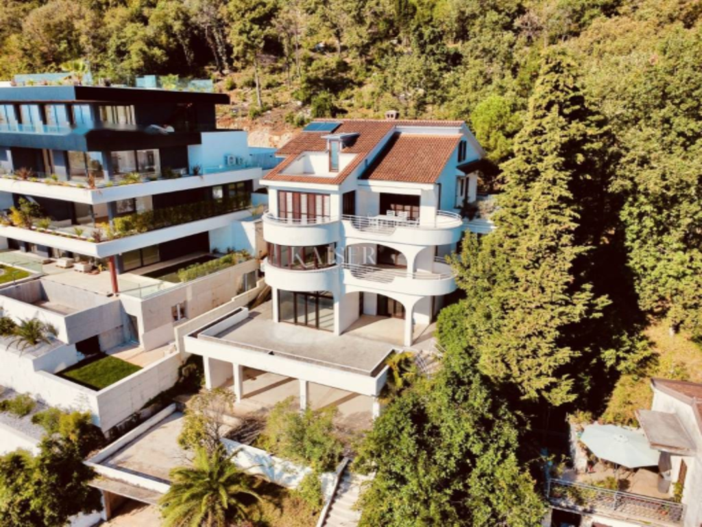 Дом в Опатии, Хорватия, 561 м² - фото 2