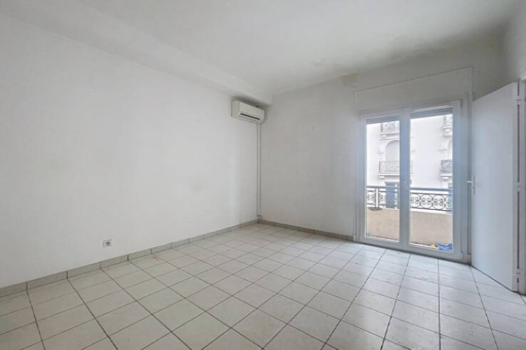 Квартира в Каннах, Франция, 32 м² - фото 2