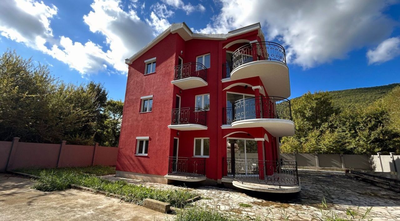 Квартира в Тивате, Черногория, 80 м² - фото 7