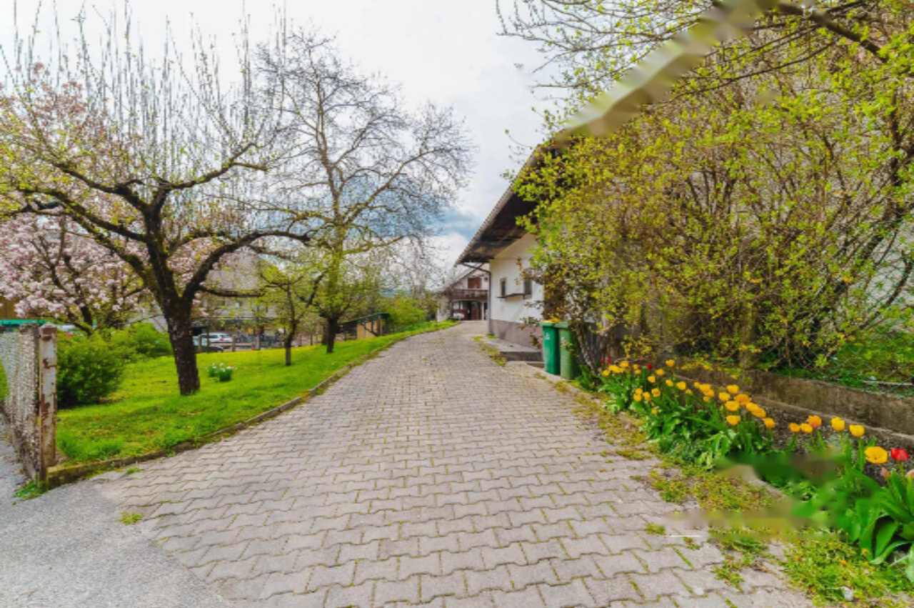 Земля в Радовлице, Словения, 2 096 м² - фото 10