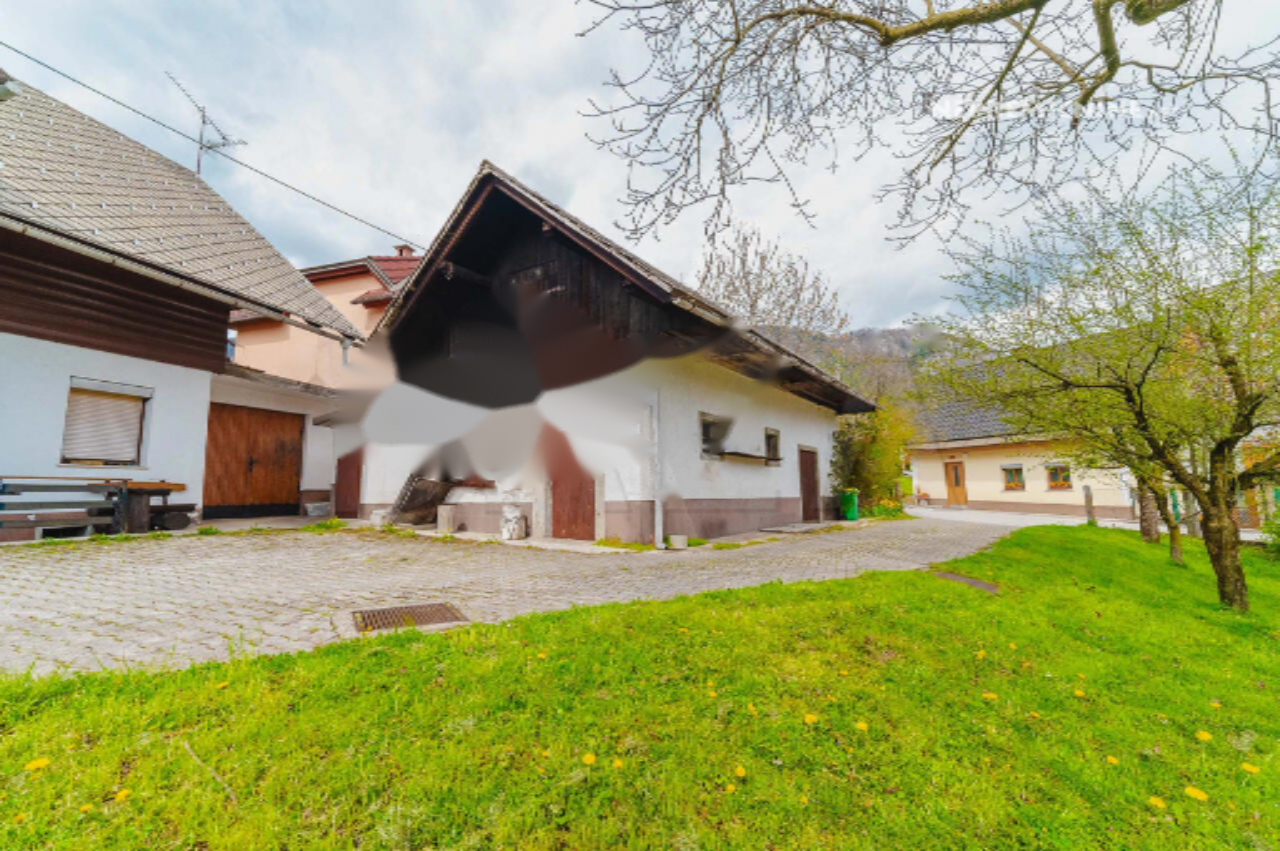 Земля в Радовлице, Словения, 2 096 м² - фото 11