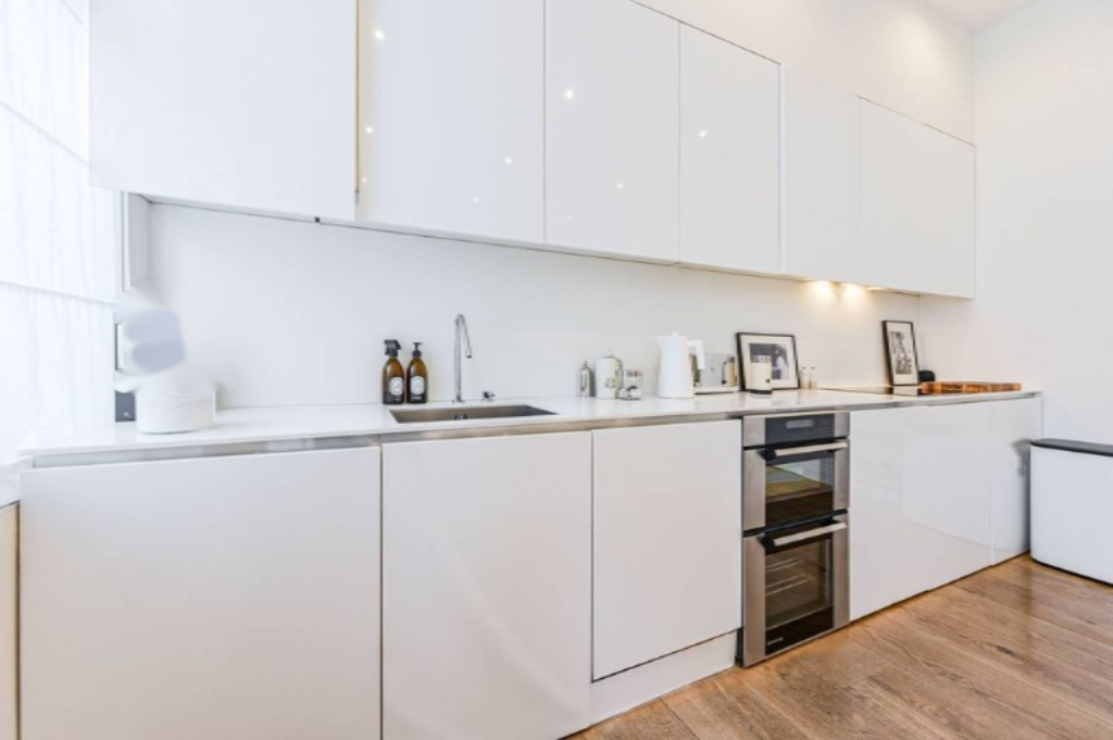 Квартира в Лондоне, Великобритания, 60 м² - фото 16