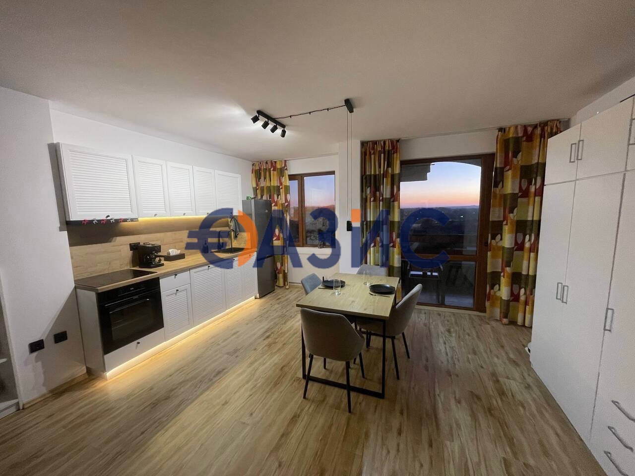 Апартаменты на Солнечном берегу, Болгария, 52 м² - фото 1