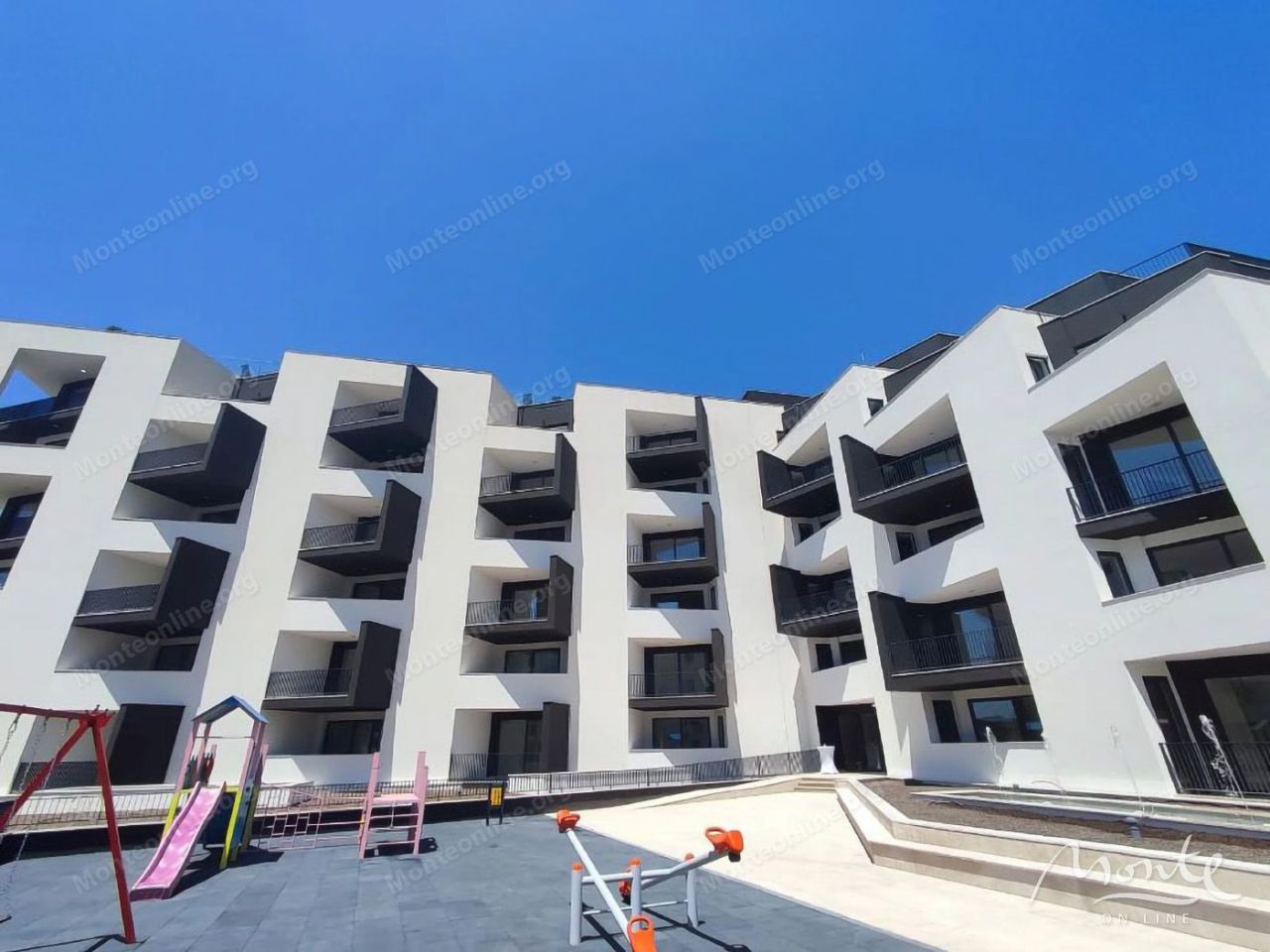 Апартаменты в Бечичи, Черногория, 54 м² - фото 17