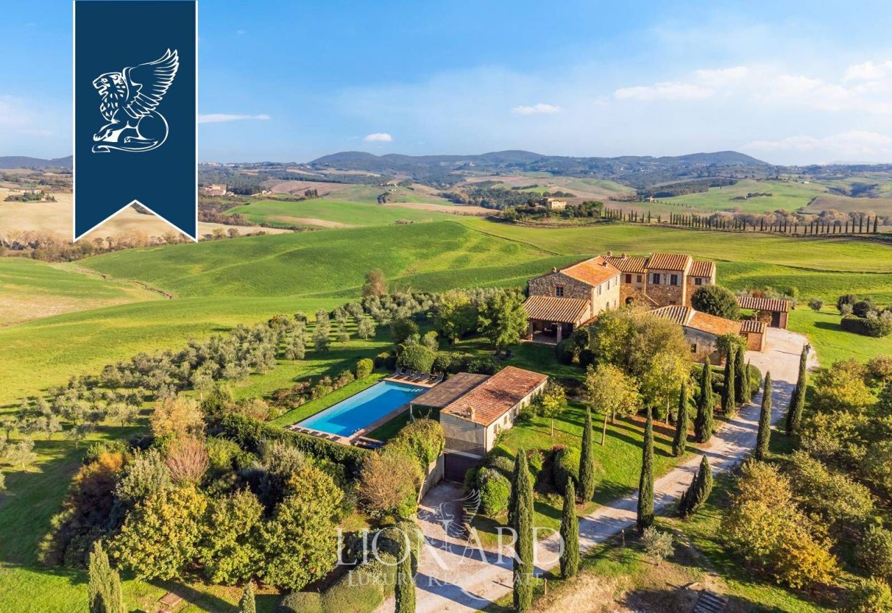 Вилла в Трекуанде, Италия, 750 м² - фото 1