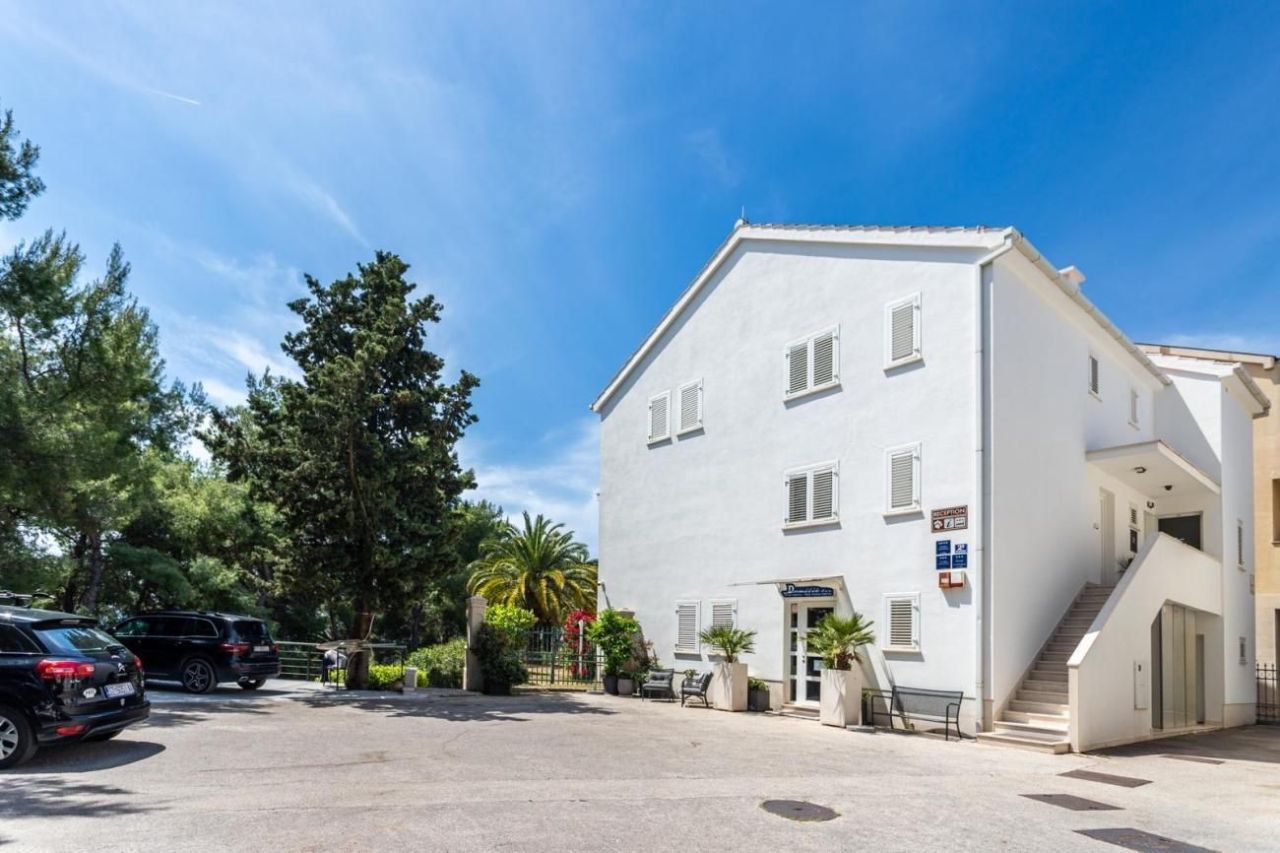 Отель, гостиница Strozanac, Хорватия, 411 м² - фото 5