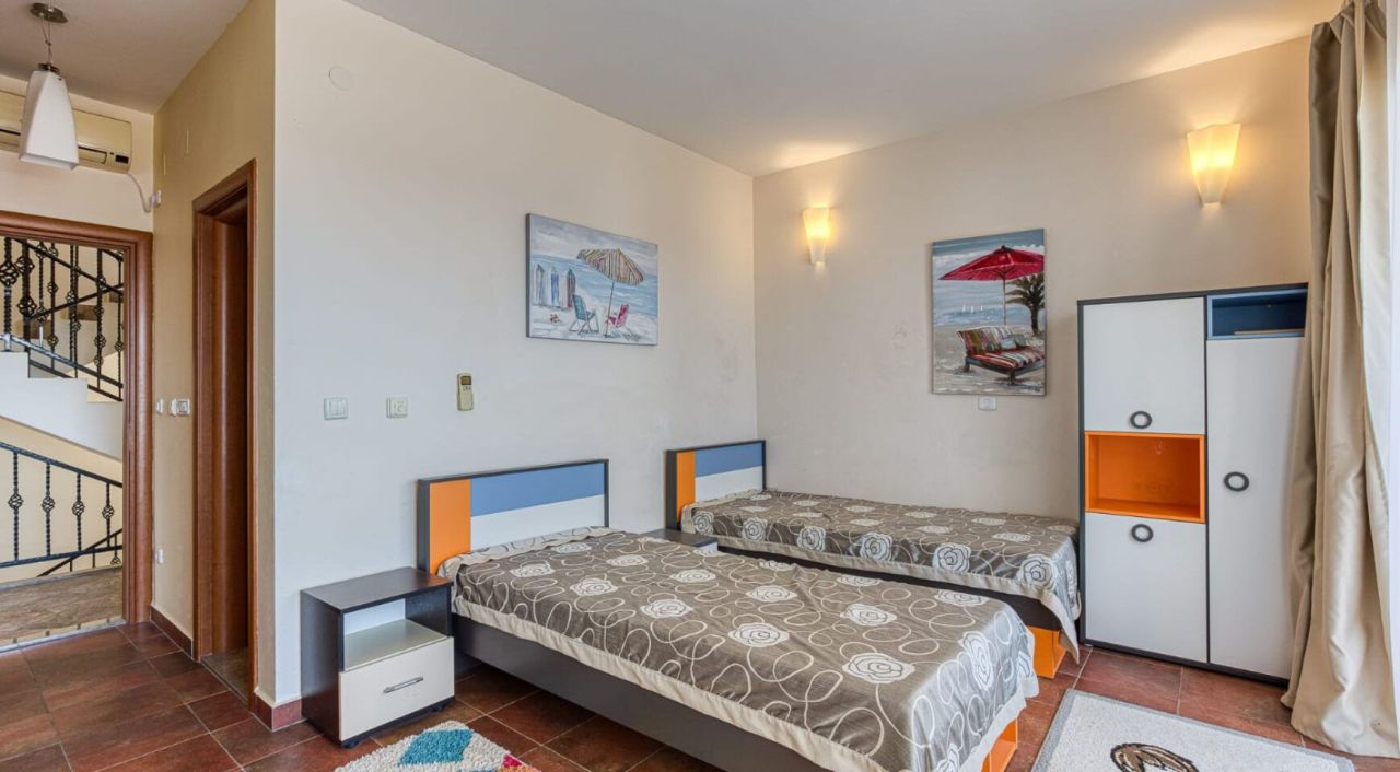 Вилла в Бечичи, Черногория, 495 м² - фото 8