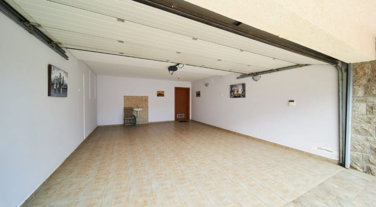 Вилла в Бечичи, Черногория, 495 м² - фото 18