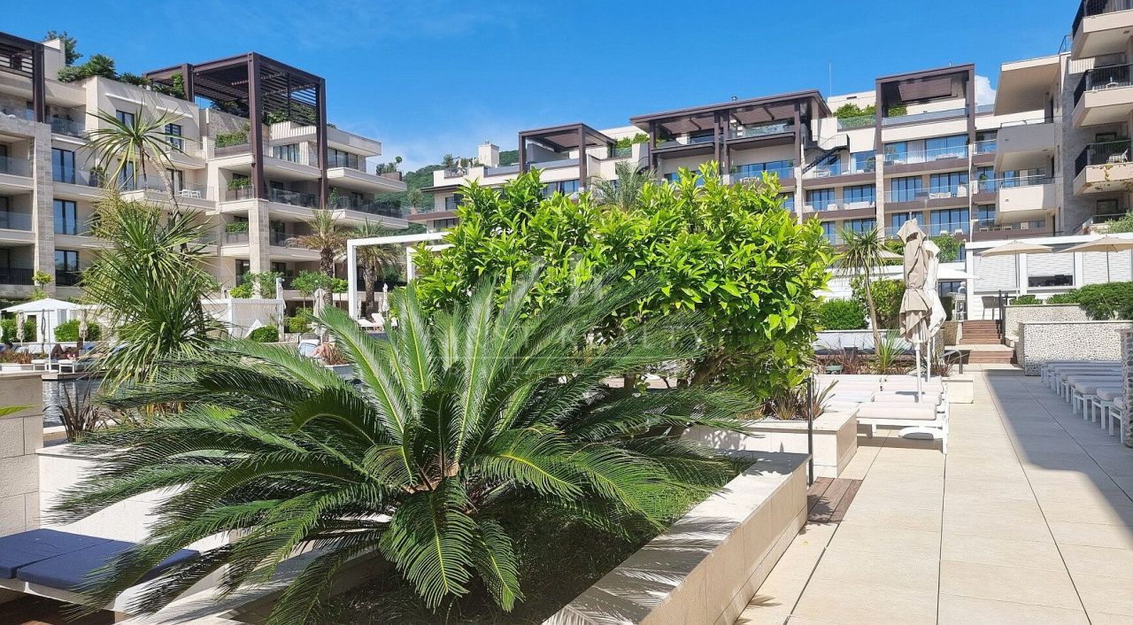 Апартаменты в Тивате, Черногория, 74 м² - фото 3