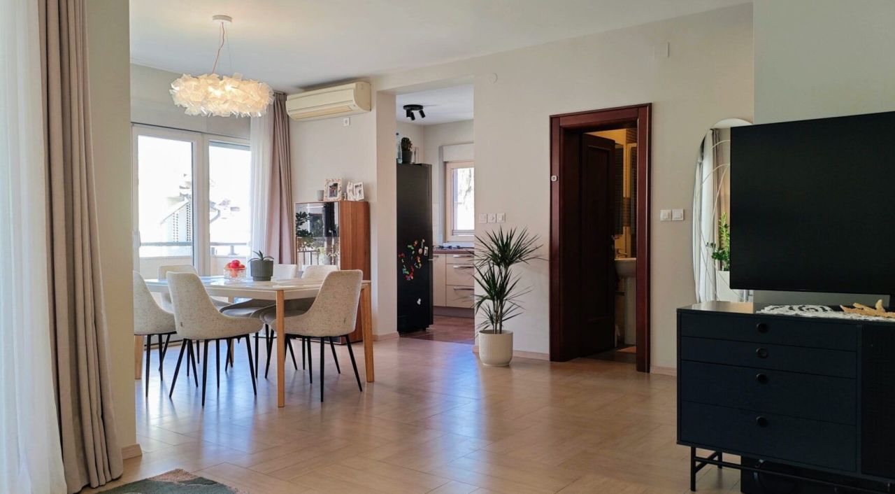 Квартира в Доброте, Черногория, 114 м² - фото 12