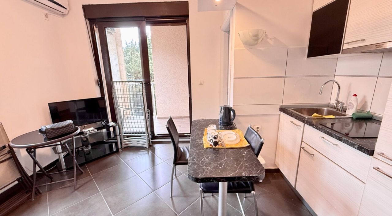 Квартира в Бечичи, Черногория, 31 м² - фото 6