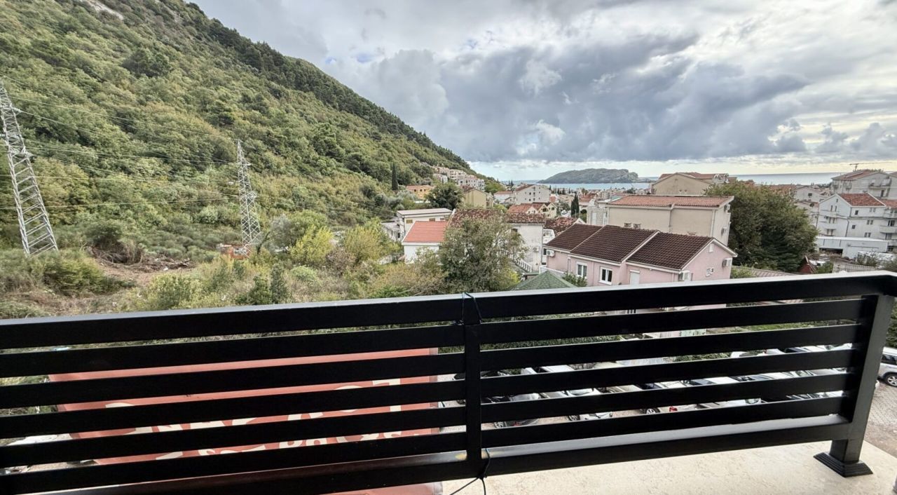 Квартира в Будве, Черногория, 43 м² - фото 1