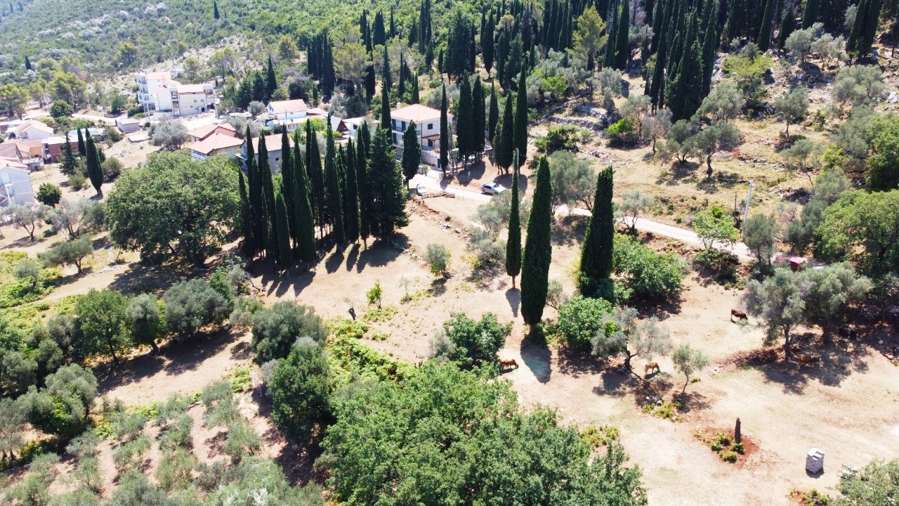 Земля в Херцег-Нови, Черногория, 2 391 м² - фото 3