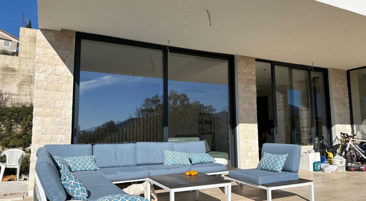 Вилла в Херцег-Нови, Черногория, 165 м² - фото 3