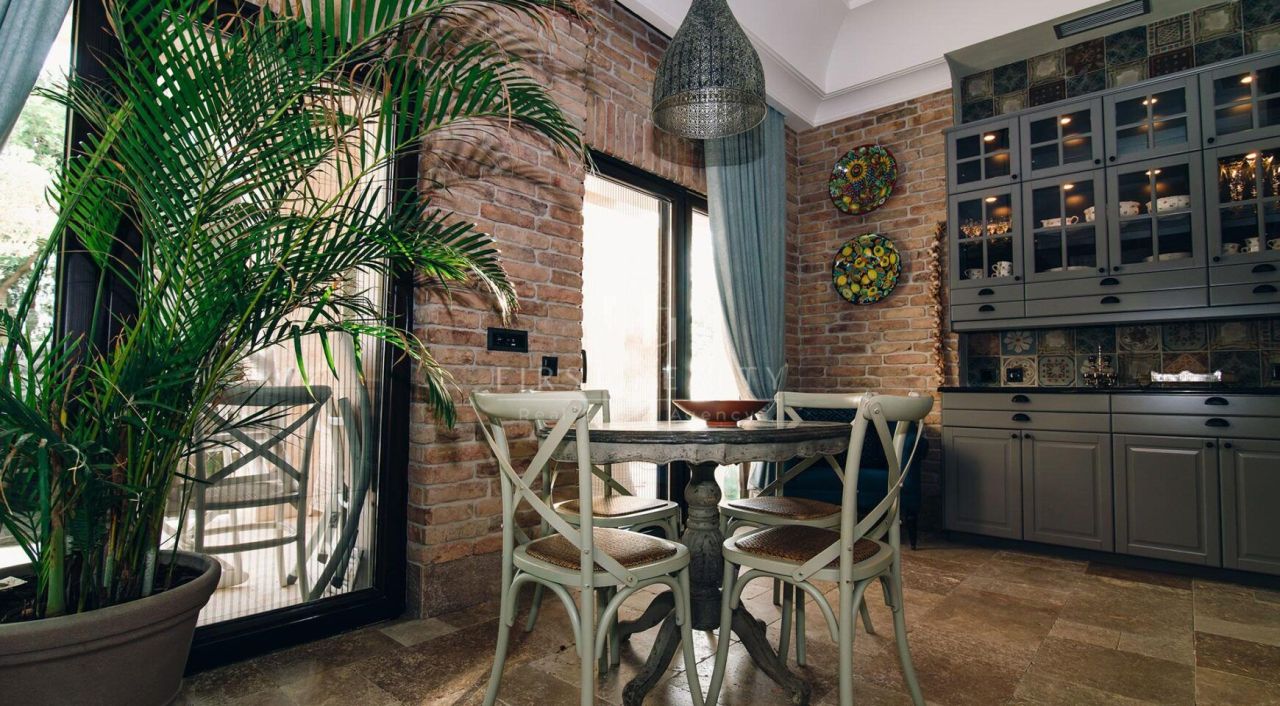 Вилла в Режевичах, Черногория, 550 м² - фото 11